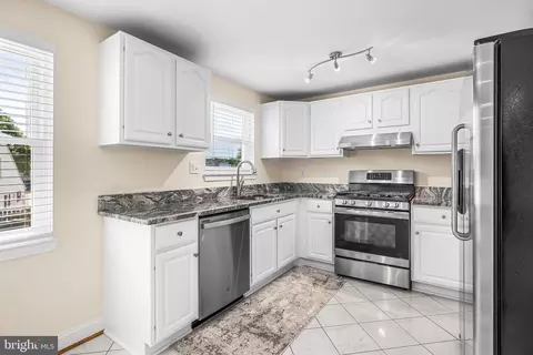 Kitchen - 9207 Kilbride, Nottingham, MD 21236 photo 2 of 2