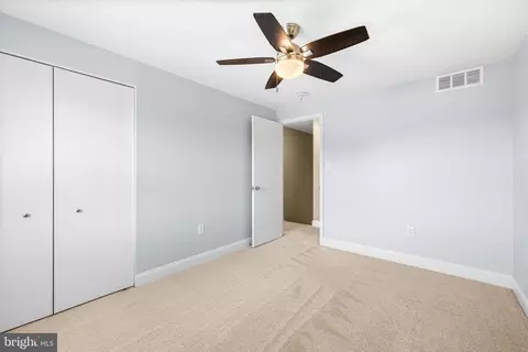 Bedroom - 9207 Kilbride, Nottingham, MD 21236 photo 3 of 5