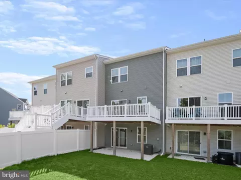 Exterior - 3034 Shaws Rd, Sparrows Point, MD 21219 photo 5 of 10