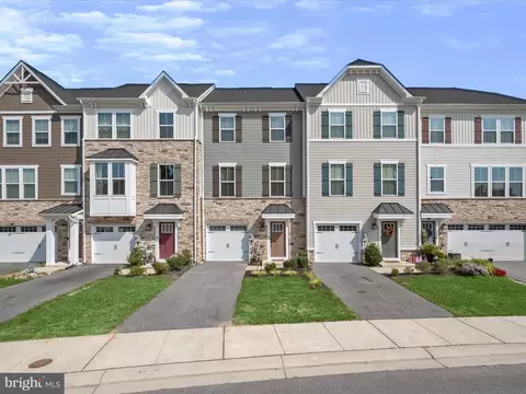 Exterior - 3034 Shaws Rd, Sparrows Point, MD 21219 photo 9 of 10