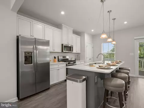 Kitchen - 3034 Shaws Rd, Sparrows Point, MD 21219 photo 4 of 5