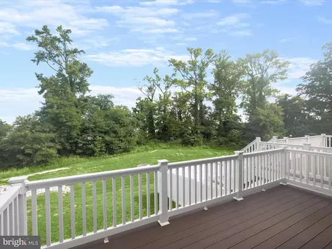 Exterior - 3034 Shaws Rd, Sparrows Point, MD 21219 photo 3 of 10