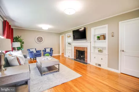 1804 Rushley Rd, Parkville, MD 21234