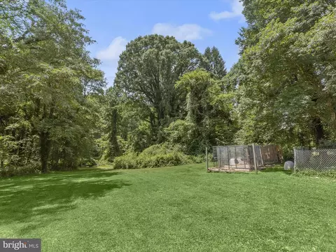 Exterior - 2926 Ridge Rd, Windsor Mill, MD 21244 photo 4 of 7