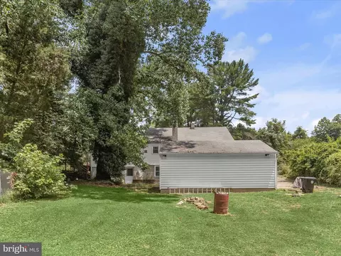 Exterior - 2926 Ridge Rd, Windsor Mill, MD 21244 photo 3 of 7