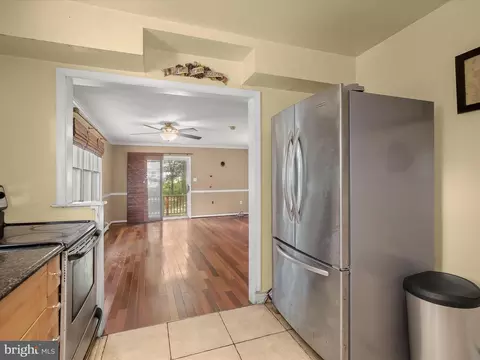 Entry Way - 2926 Ridge Rd, Windsor Mill, MD 21244 photo 1 of 2