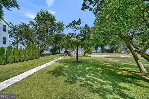1103 Chester Rd, Middle River, MD 21220 photo 5