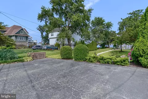 1103 Chester Rd, Middle River, MD 21220 photo 4