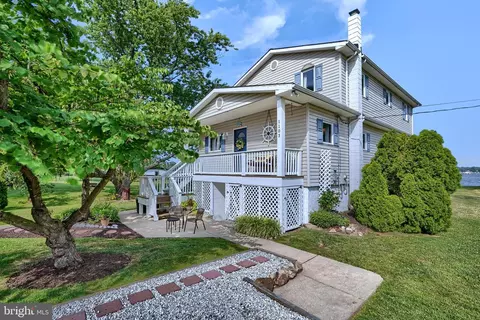 1103 Chester Rd, Middle River, MD 21220
