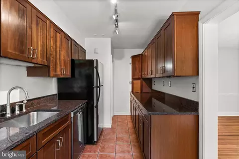 Kitchen - 82 Murdock Rd, Baltimore, MD 21212 photo 3 of 4