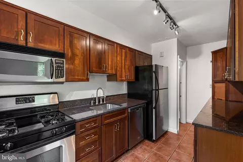 Kitchen - 82 Murdock Rd, Baltimore, MD 21212 photo 2 of 4