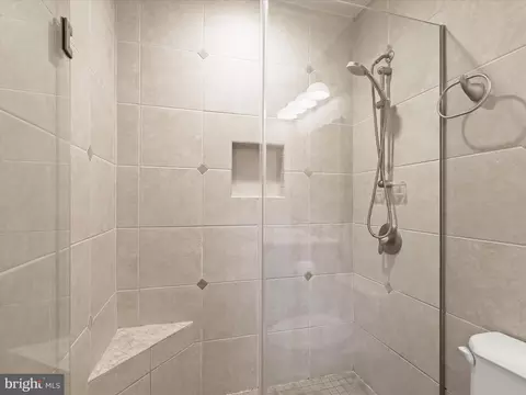 2009 Jolly Rd, Baltimore, MD 21209 photo 24