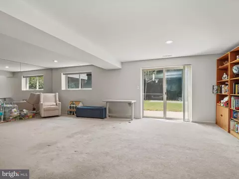 2009 Jolly Rd, Baltimore, MD 21209 photo 32