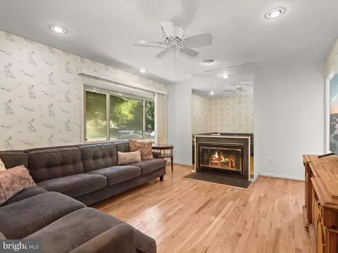 2009 Jolly Rd, Baltimore, MD 21209 photo 18