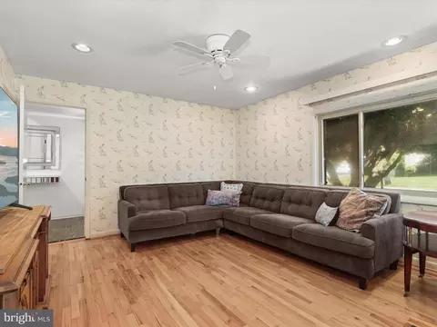 2009 Jolly Rd, Baltimore, MD 21209 photo 19