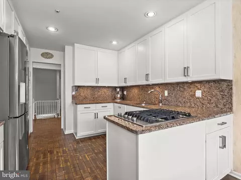 2009 Jolly Rd, Baltimore, MD 21209 photo 14