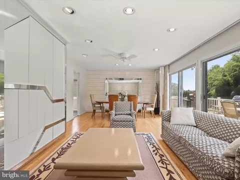 2009 Jolly Rd, Baltimore, MD 21209 photo 6
