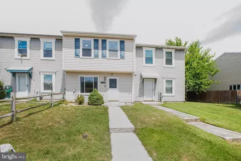 618 Kittendale Cir, Middle River, MD 21220