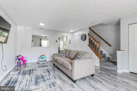 618 Kittendale Cir, Middle River, MD 21220 photo 8