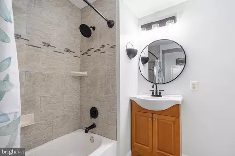 Bath - 3205 Mount Carmel Rd, Upperco, MD 21155 photo 1 of 3