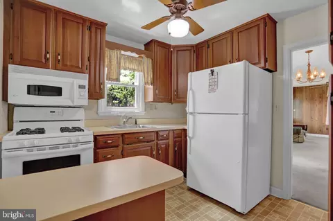 3826 E Joppa Rd, Nottingham, MD 21236 photo 19