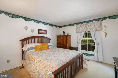 25 Freedom Ct, Middle River, MD 21220 photo 13