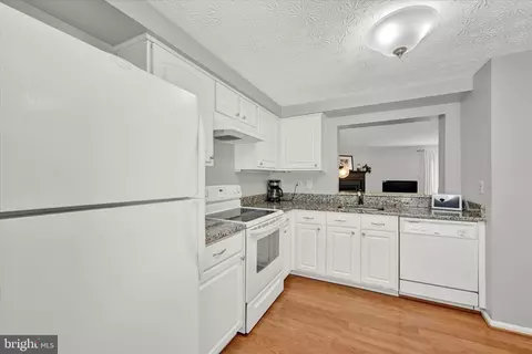 8534 Rhuddlan Rd, Nottingham, MD 21236 photo 8