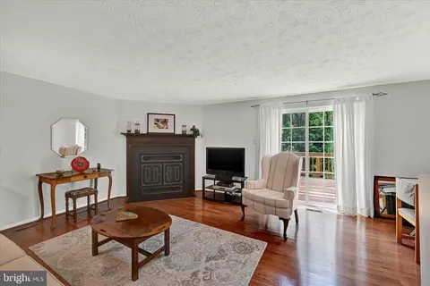 8534 Rhuddlan Rd, Nottingham, MD 21236 photo 9