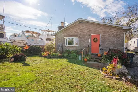 228 Nanticoke Rd, Essex, MD 21221