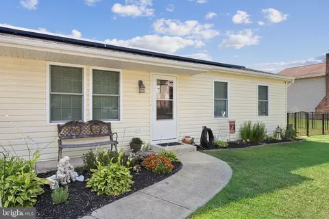 2511 Eugene Ave, Sparrows Point, MD 21219 photo 2