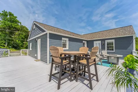 Exterior - 1300 Burke Rd, Middle River, MD 21220 photo 4 of 4