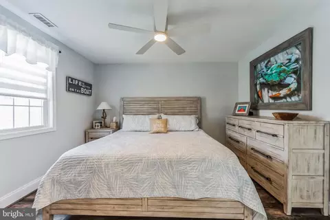 Bedroom - 1300 Burke Rd, Middle River, MD 21220 photo 6 of 6