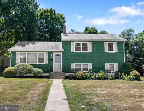 225 Meadowvale Rd, Lutherville Timonium, MD 21093