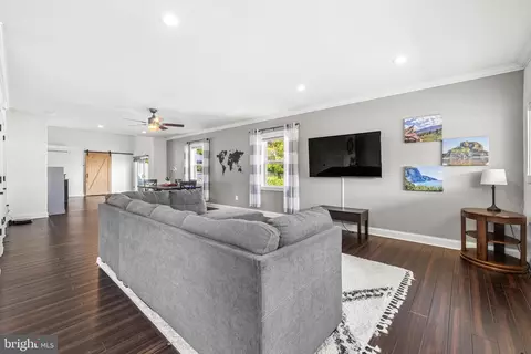 3045 Moreland, Parkville, MD 21234 photo 7