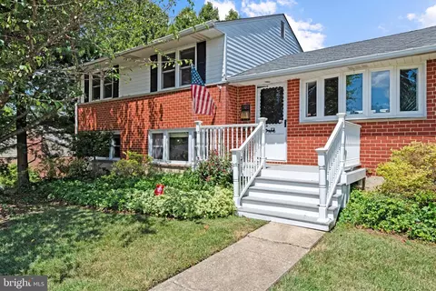 202 Eastspring Rd, Lutherville Timonium, MD 21093