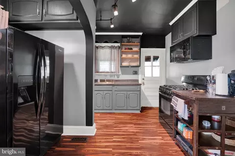 Entry Way - 5630 Ashbourne Rd, Halethorpe, MD 21227 photo 1 of 2