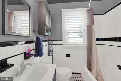 Bath - 5630 Ashbourne Rd, Halethorpe, MD 21227 photo 1 of 1