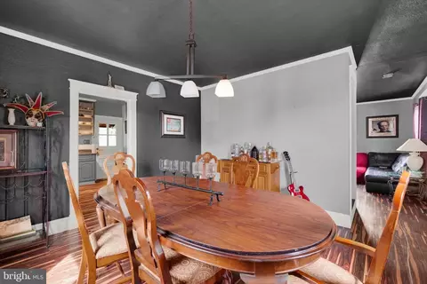 Dining - 5630 Ashbourne Rd, Halethorpe, MD 21227 photo 3 of 3