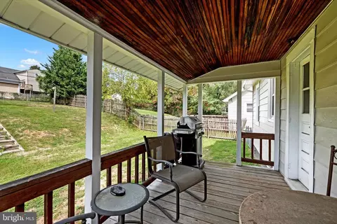 Exterior - 5630 Ashbourne Rd, Halethorpe, MD 21227 photo 3 of 4