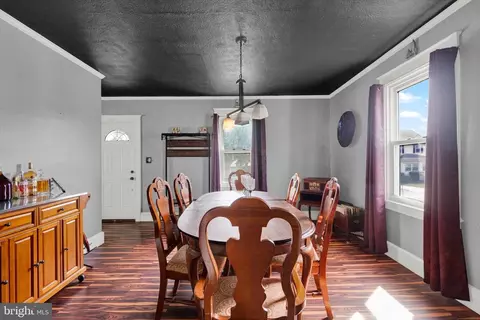 Dining - 5630 Ashbourne Rd, Halethorpe, MD 21227 photo 1 of 3