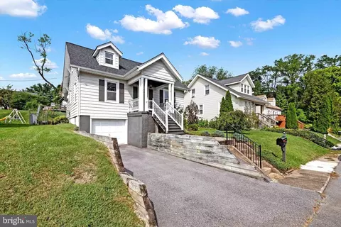 Exterior - 5630 Ashbourne Rd, Halethorpe, MD 21227 photo 2 of 4