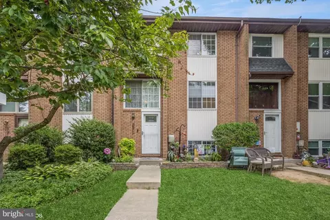 9271 Bellbeck Rd, Parkville, MD 21234