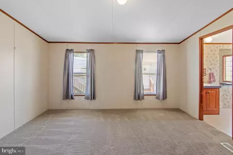 37 Cool Breeze Dr, Middle River, MD 21220 photo 17
