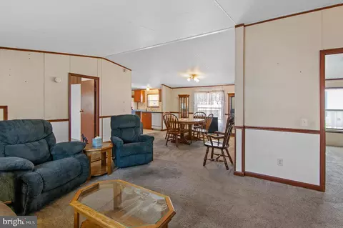 37 Cool Breeze Dr, Middle River, MD 21220 photo 7