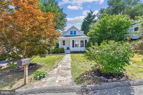 2909 Summit Ave, Parkville, MD 21234