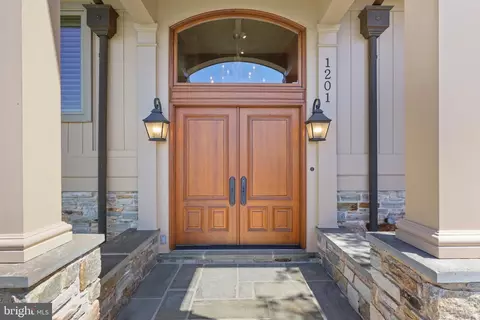1201 Doves Cove Rd, Towson, MD 21286