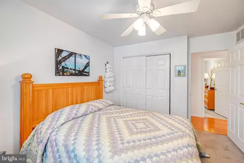 Bedroom - 5508 Hamilton Ave, Baltimore, MD 21206 photo 4 of 9