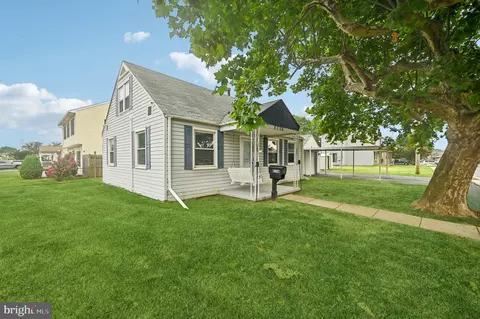 8136 Cornwall Rd, Dundalk, MD 21222 photo 2