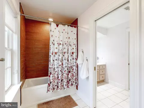 Bath - 4023 Cloverland Dr, Phoenix, MD 21131 photo 8 of 10