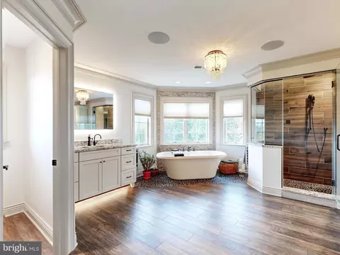 Bath - 4023 Cloverland Dr, Phoenix, MD 21131 photo 1 of 10